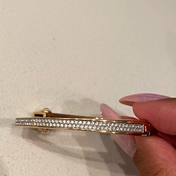 Rose gold Swarovski diamond bangle - Picture 3 of 8